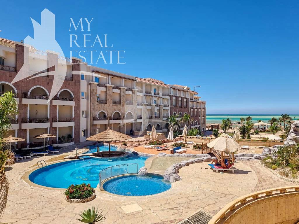 Sea and pool view 1 bed for sale